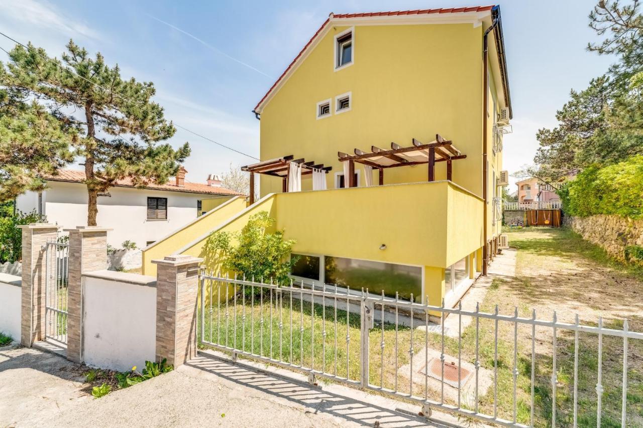 Apartments With A Parking Space Baska, Krk - 13907 Экстерьер фото