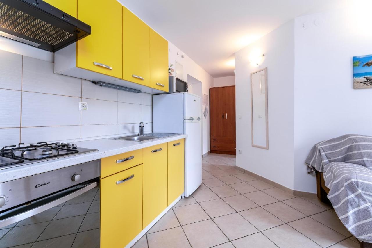 Apartments With A Parking Space Baska, Krk - 13907 Экстерьер фото