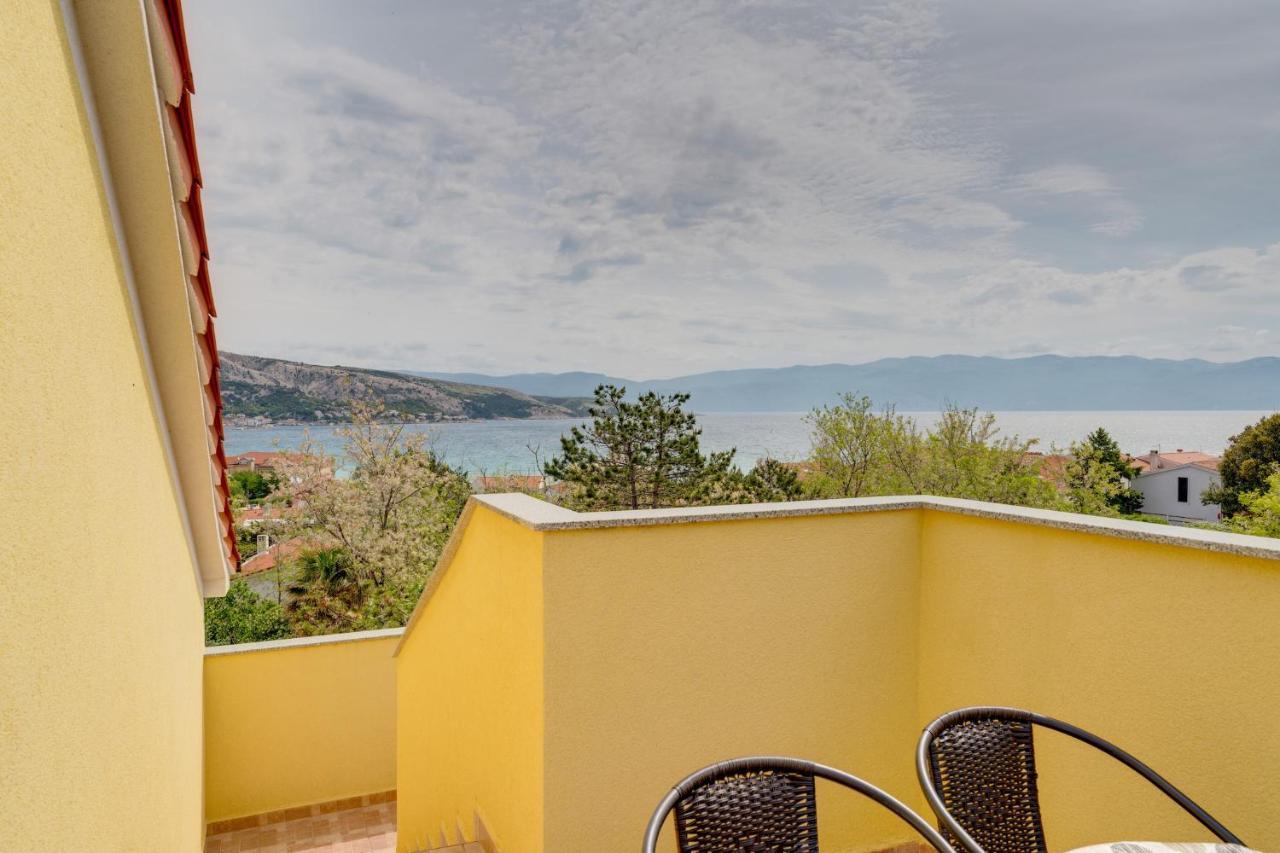 Apartments With A Parking Space Baska, Krk - 13907 Экстерьер фото