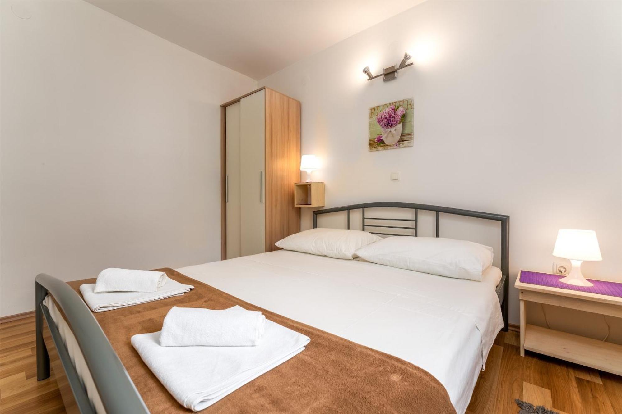 Apartments With A Parking Space Baska, Krk - 13907 Номер фото