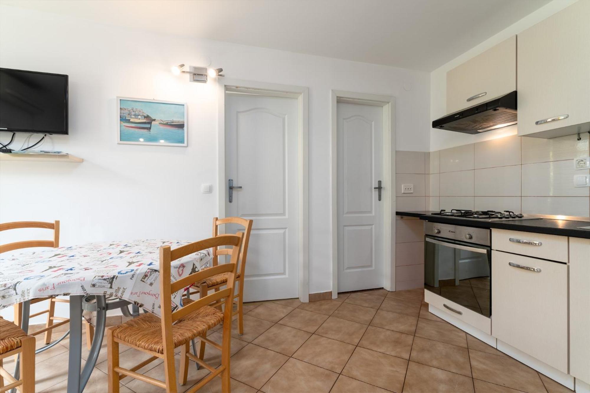 Apartments With A Parking Space Baska, Krk - 13907 Номер фото